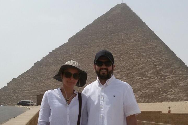 8-Hour Private Tour to the Pyramids of Giza and Saqqara from Cairo