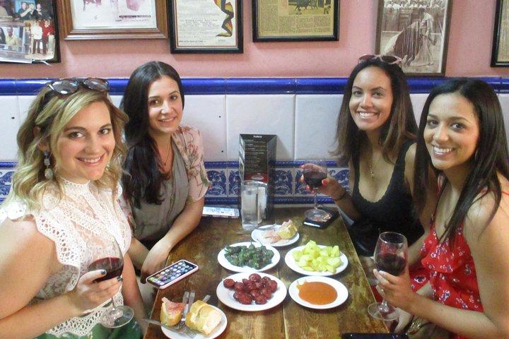 Madrid Tapas & Drinks: 少人数料理アドベンチャー
