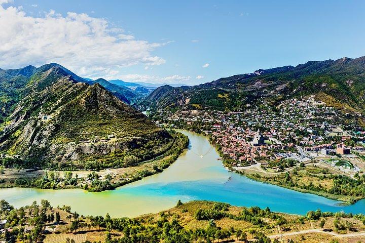 Tbilisi: Mtskheta, Jvari, Bazaar, wijnproeverij, Kronieken van Georgië