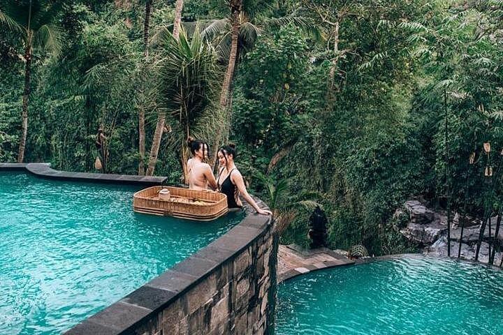 Bali D'Tukad River Clubフローティング朝食付き滝無料アクセス