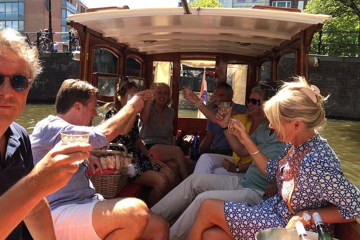 Privé rondvaart op kleine historische boot