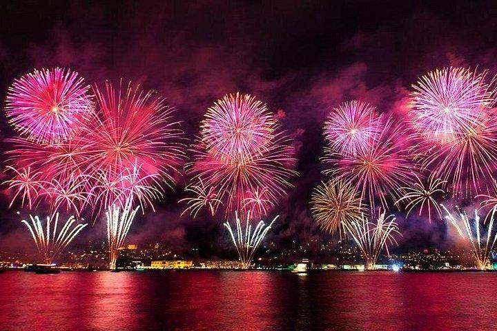 Bosphorus New Year's Eve dinner cruise & party, Istanbul 2027