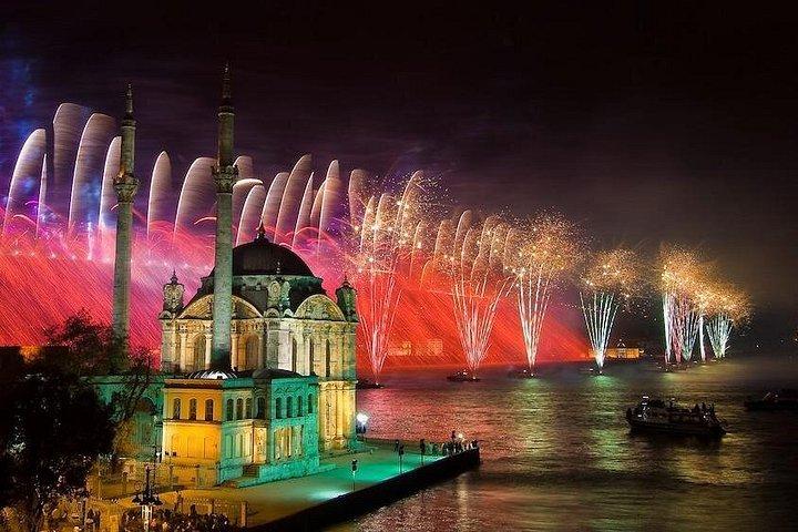 Bosphorus New Year's Eve dinner cruise & party, Istanbul 2027