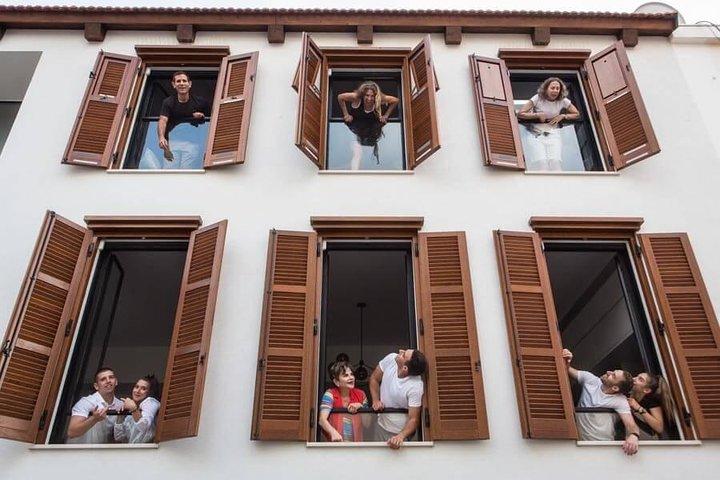 Fotógrafo de vacaciones en tel aviv