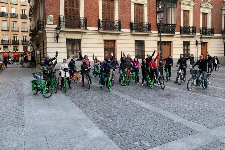 Fahrrad- oder E-Bike-Tour durch die Parks von Madrid: Riverside und Casa de Campo