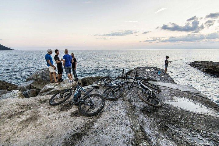 チンクエテッレ国立公園での電動自転車ツアー