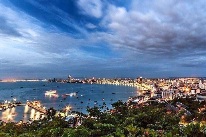 Private hinduistiske selfie City & Temple Tours i Pattaya med frokost