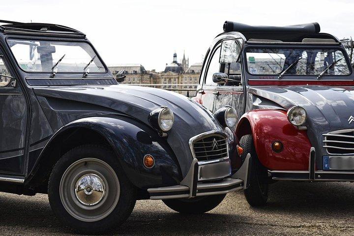 Visite privée de Bordeaux en Citroën 2CV - 1h30