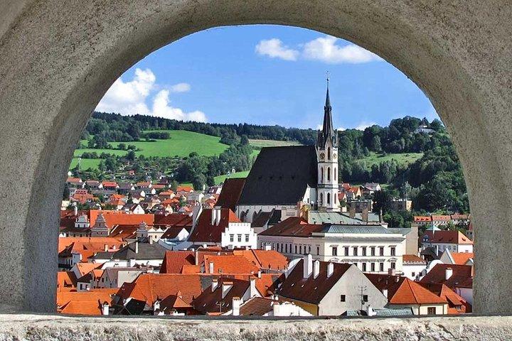 Traslado privado de Viena a Praga con escala en Cesky Krumlov