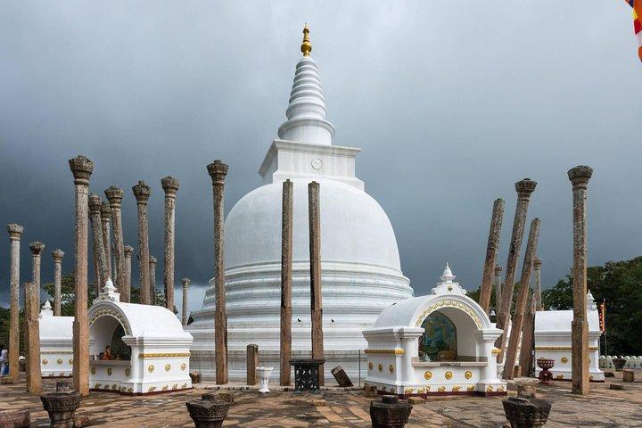 Dagstur til Anuradhapura Kingdom og Wilpattu Safari fra Colombo