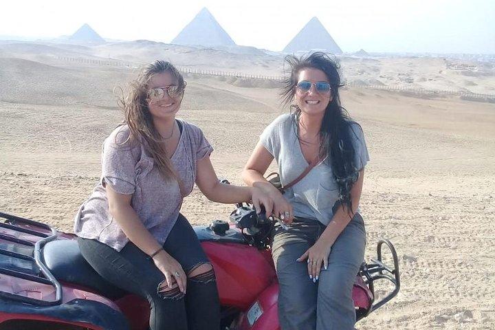 Quad ATV-rit rond Gizeh-piramides Sahara