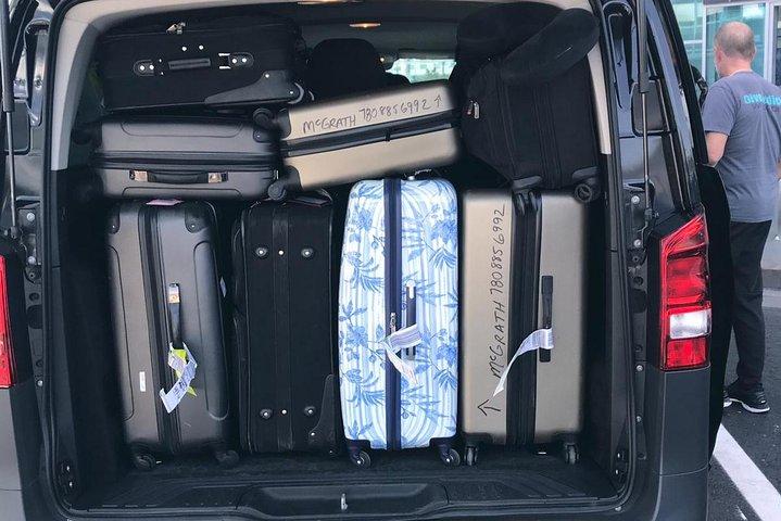 6人までの空港プラハプライベートトランスファー