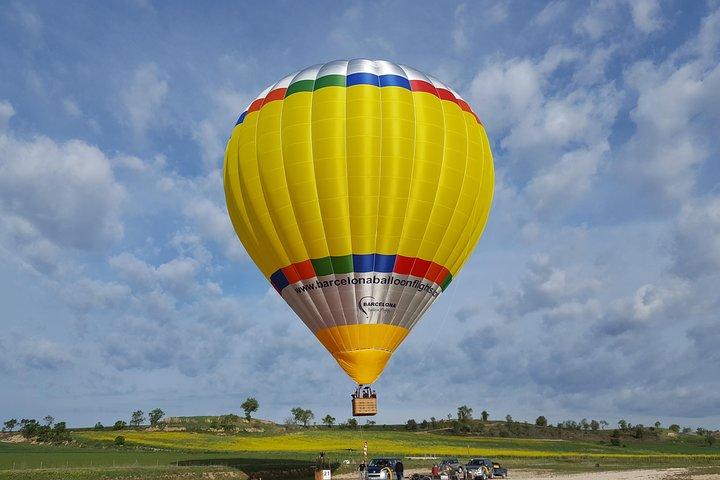 Volo in mongolfiera Montserrat da Barcellona