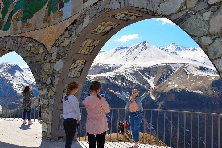 Tour to Kazbegi: Georgian Military Road – Ananuri – Gudaury – Kazbegi