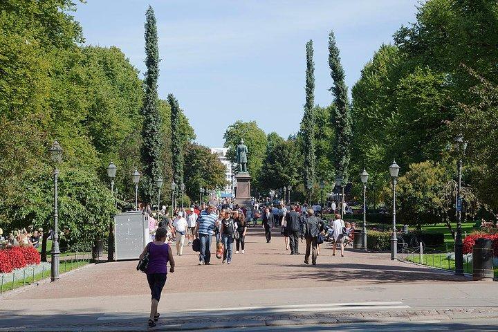 Walking tour with a Wilderness Guide