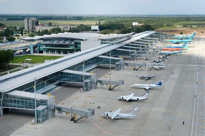Zhyliany Airport Kyiv: Private Arrival or Departure Transfer from Kiev