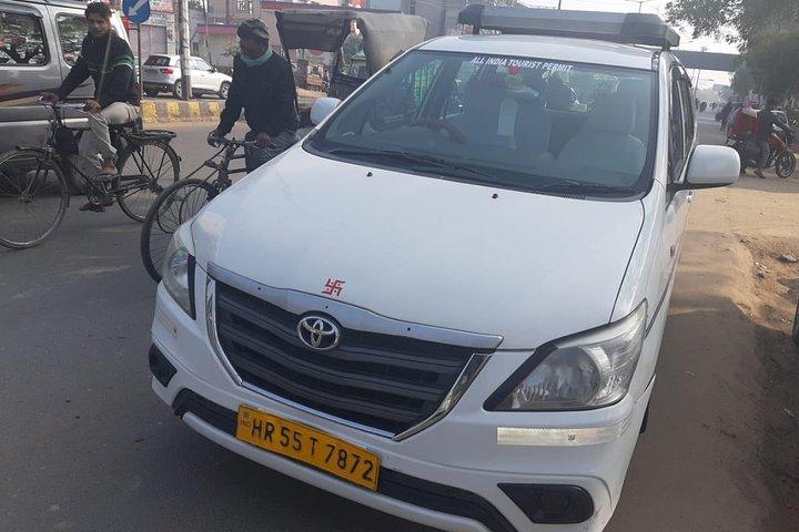 Transfer privado Jaipur To Delhi