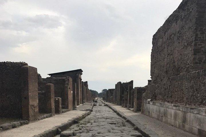 Pompeya antigua por la tarde