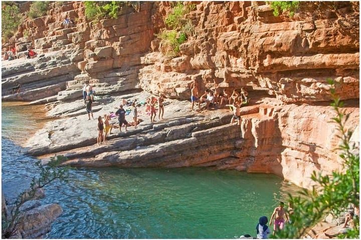 Enjoy Paradise valley trip with guide ®