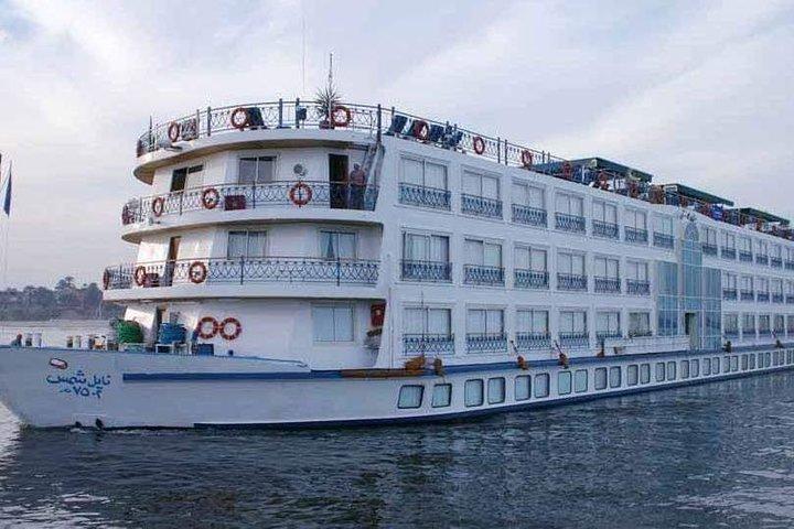 Nile Dinner Cruise från Cairo Hotels