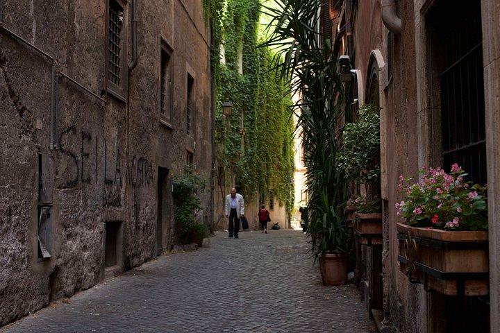 ローマの夕暮れから夜明けまでユニークなフォトツアーとワークショップ