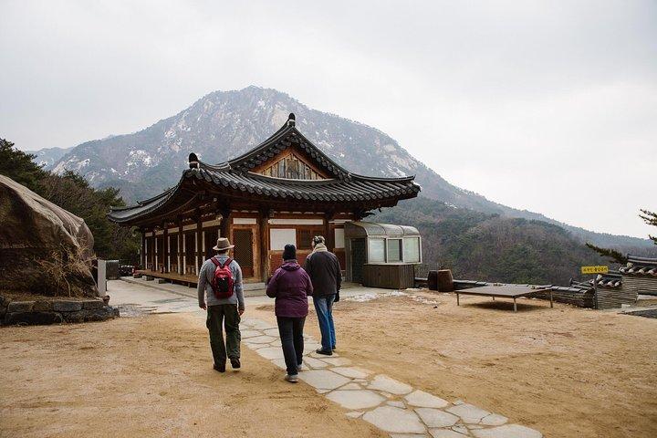 Seoul Mountain vandreture: Templer, Folklore og traditionelle måltider