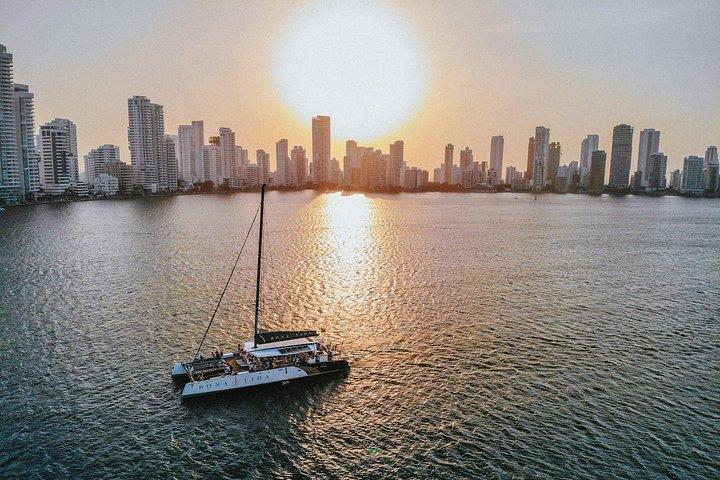Krydstogt ved solnedgang i Cartagena