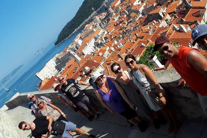 Excursão pelas lendas e fatos das muralhas da cidade