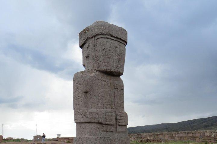 Tour in Tiwanaku Archaeological Ruins