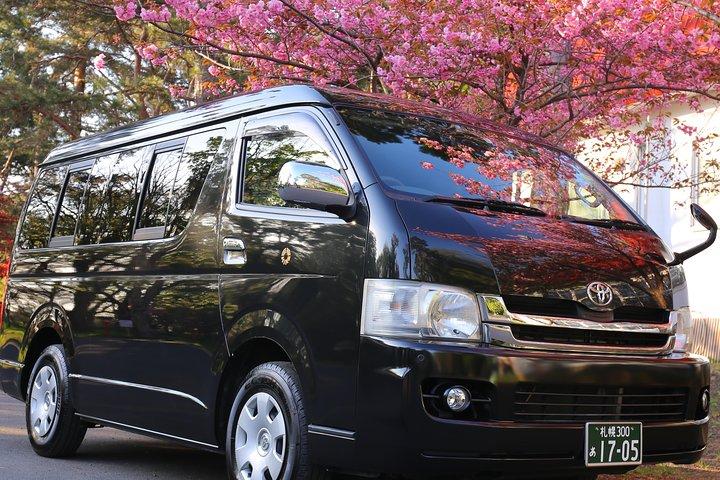 [Flughafentransfer] Fahren Sie mit einem privaten Auto reibungslos zwischen Sapporo und dem Flughafen New Chitose! Ein Weg