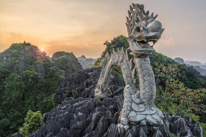 Hoa Lu de lujo - Tam Coc - Excursión de 1 día a la cueva Mua - En limusina y grupo pequeño