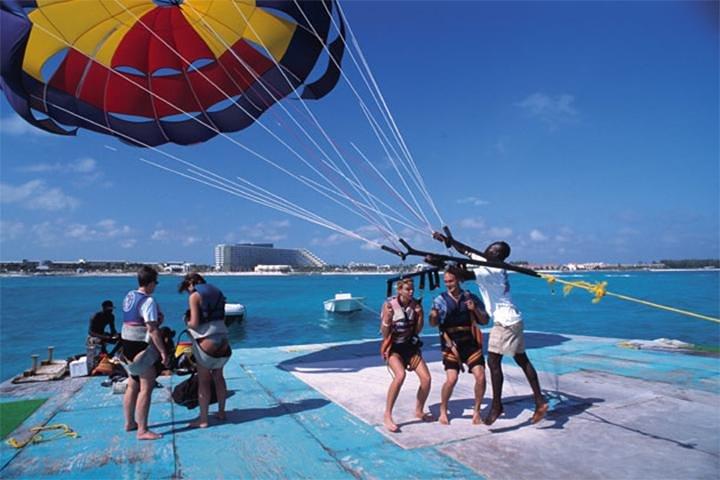Pattaya Coral Island + pranzo indiano + prelievo dall'hotel + rientro