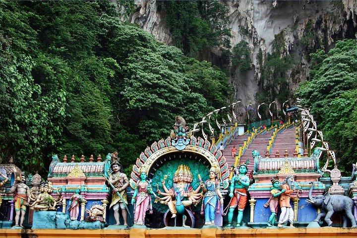 Hoteles del aeropuerto de Kuala Lumpur a Genting Highlands City En ruta Batu Caves