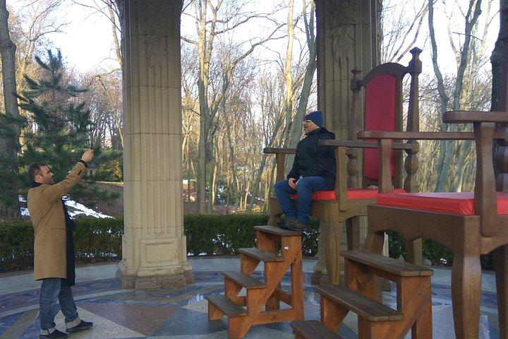 プライベートガイド付きMezhyhiryaツアー（Yanukovych Residence、汚職博物館）
