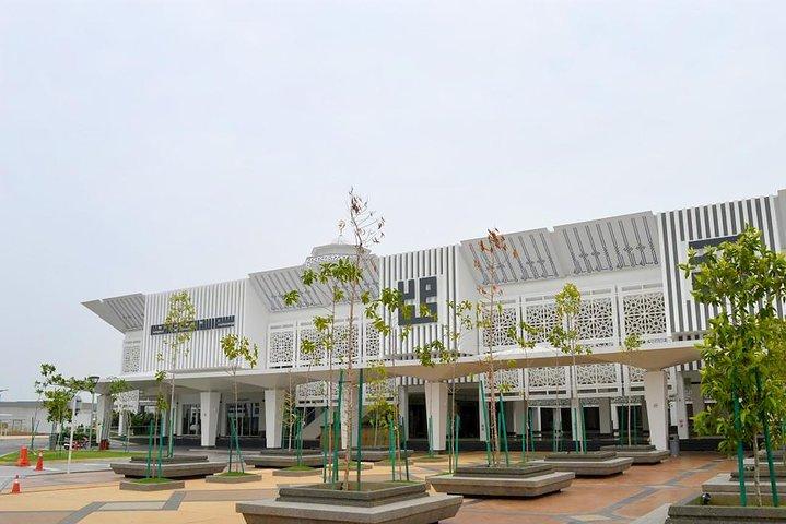 マレーシアの行政首都プトラジャヤ市内ツアー