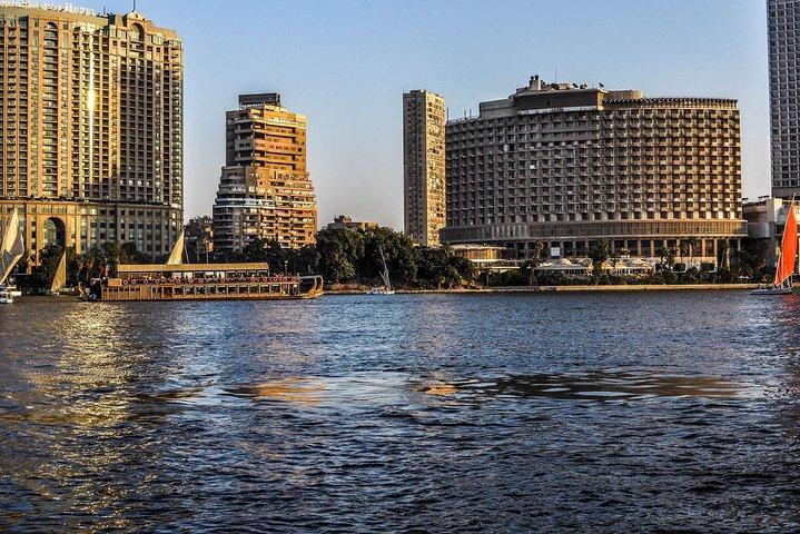 Nile Dinner Cruise från Cairo Hotels