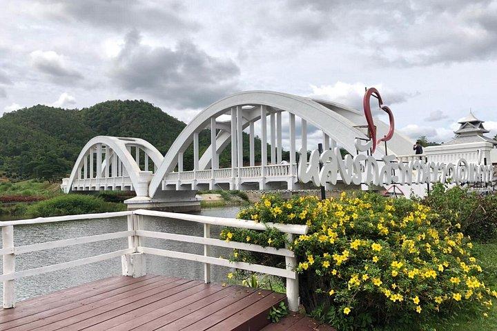 ランパーン寺院チェンマイ発プライベートツアー