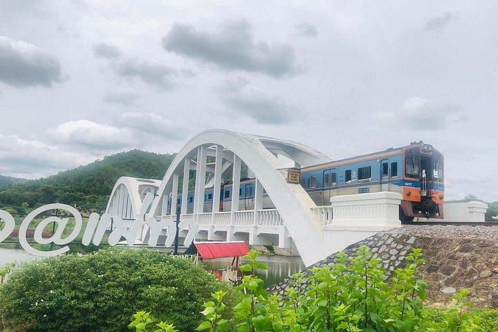 ランパーン寺院チェンマイ発プライベートツアー