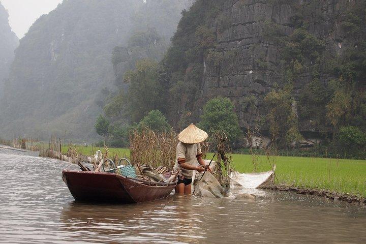 Hoa Lu - Cueva Mua - Tam Coc/Trang An - Tour DELUXE en grupos pequeños