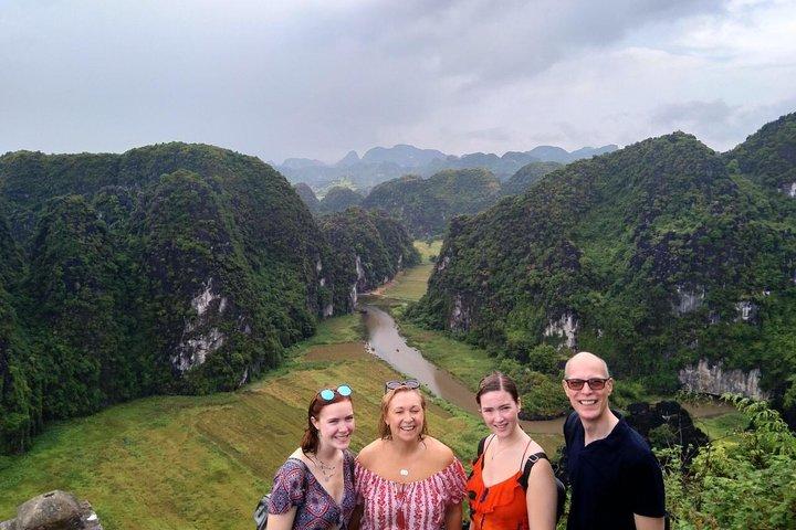Hoa Lu - Cueva Mua - Tam Coc/Trang An - Tour DELUXE en grupos pequeños