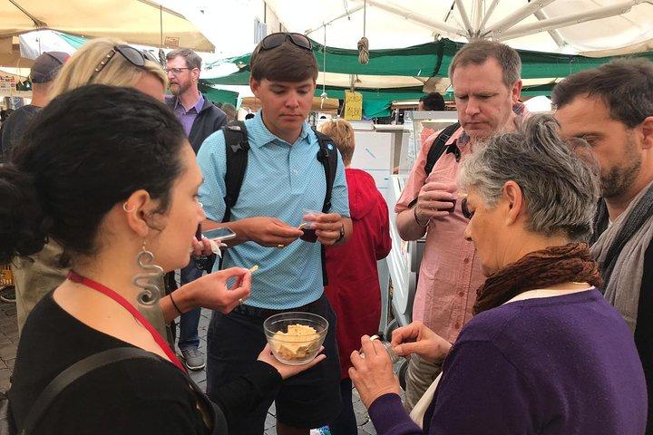Visite gastronomique et viticole à Rome entre la fontaine de Trevi, le Panthéon et Campo De 'Fiori