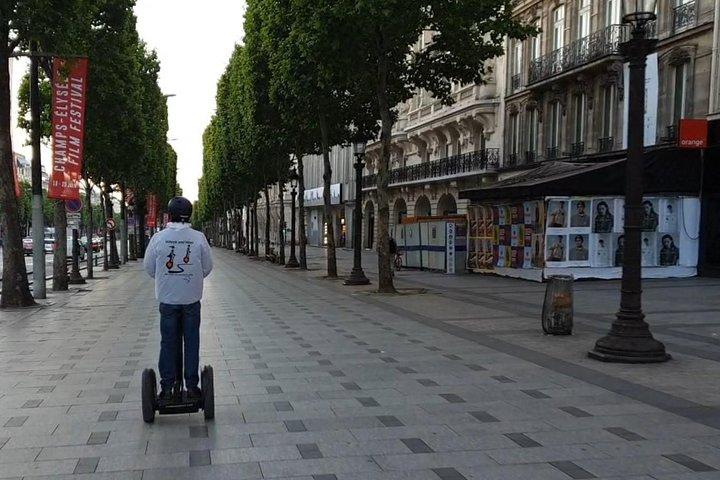Lever de Soleil à Paris en Segway