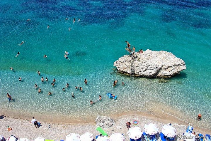 Visit Vlore & Himare Beaches include il pranzo