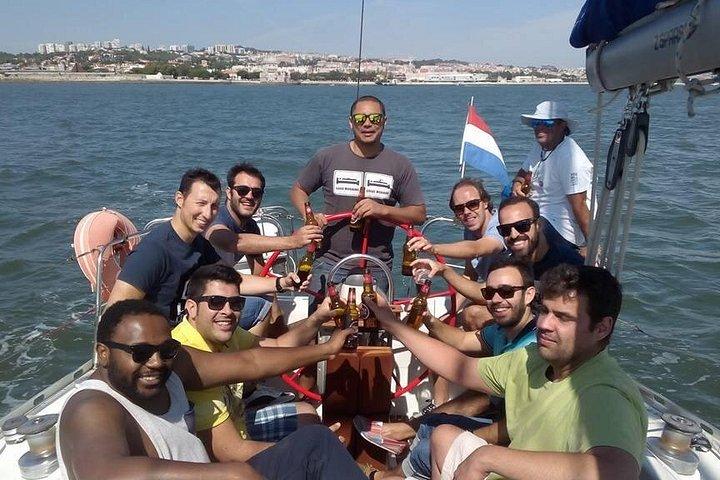 PRIVATE BOAT TOUR Lisbon