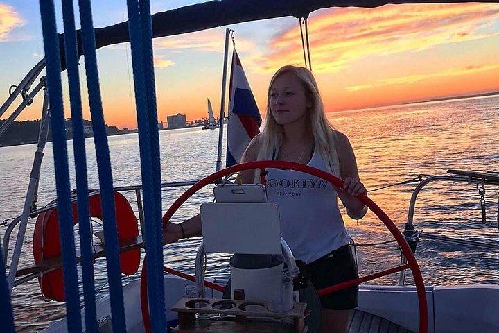 PRIVATE BOAT TOUR Lisbon