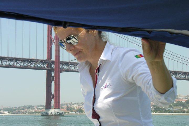 PRIVATE BOAT TOUR Lisbon