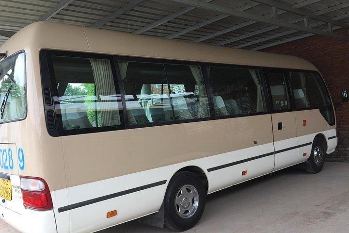 NANJING Bahnhof Transport / Mietwagen
