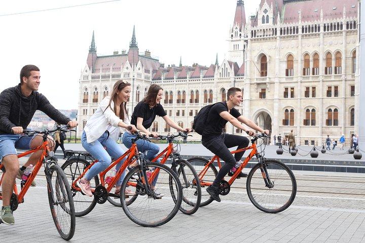 Budapest Historic Downtown cykeltur i små grupper