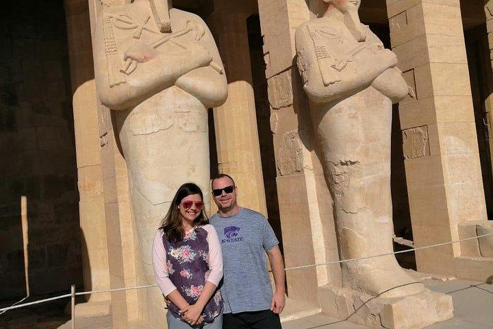 Tour di 4 giorni, crociera notturna sul Nilo di 3 notti a Luxor per la crociera Miss Farah Nile