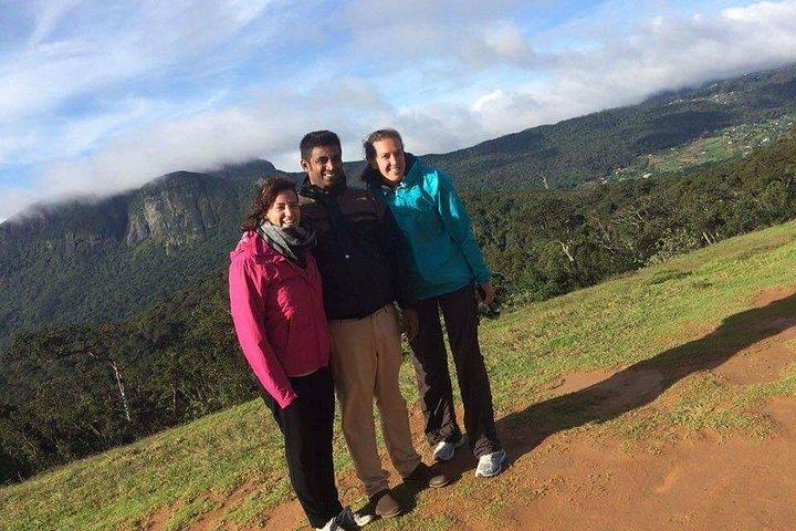 スリランカ旅行グループツアーパッケージ